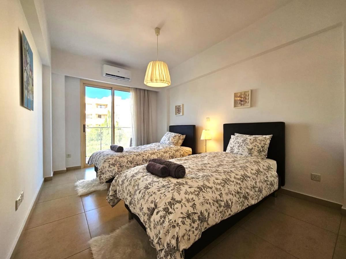 Elysia Park Apartments Paphos Kültér fotó