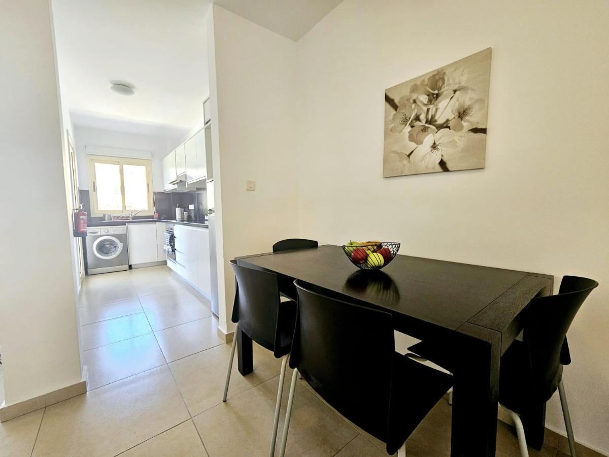 Elysia Park Apartments Paphos Kültér fotó