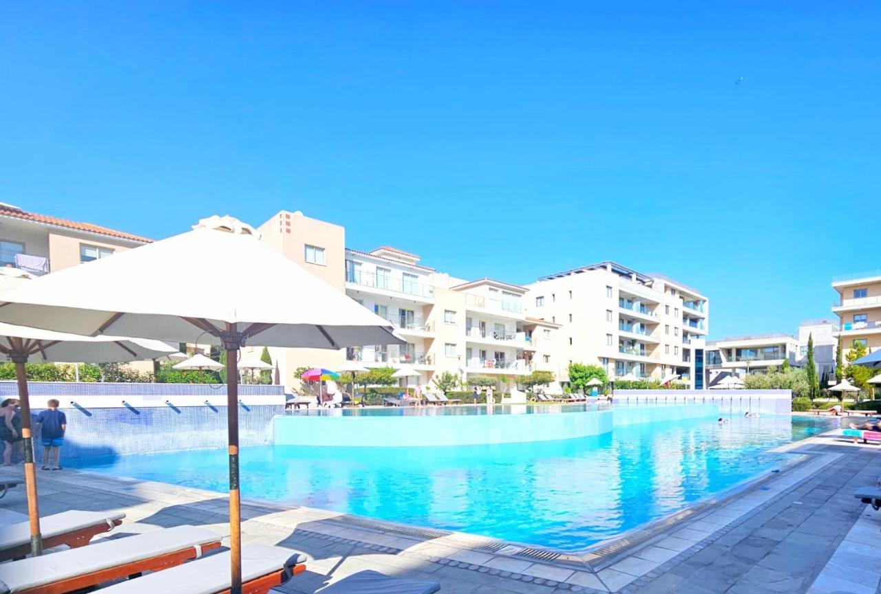 Elysia Park Apartments Paphos Kültér fotó