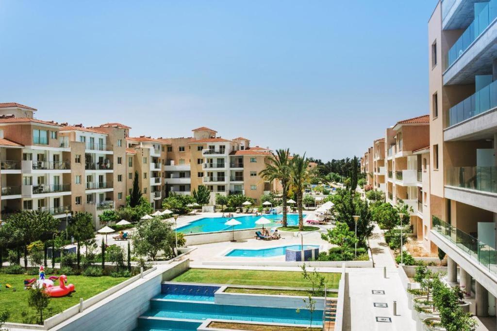 Elysia Park Apartments Paphos Kültér fotó