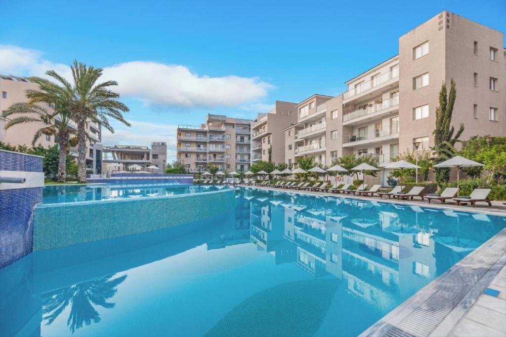 Elysia Park Apartments Paphos Kültér fotó